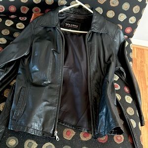 Wilson leather jacket with zipper and belt